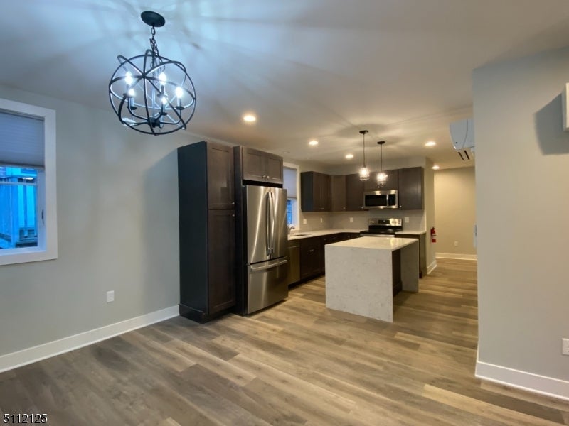 Photo of Listing #3994857