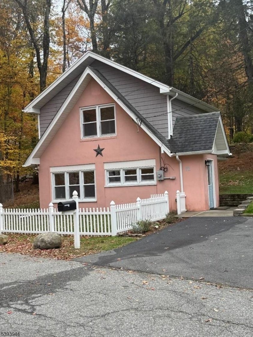 Photo of Listing #3994869