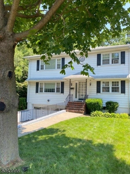 Photo of Listing #3994913