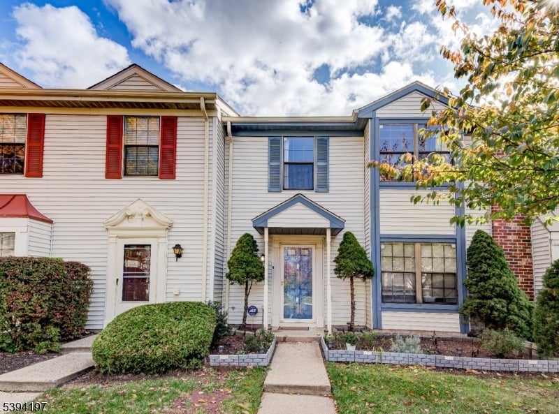 75 Pear Tree Lane, Franklin Twp.