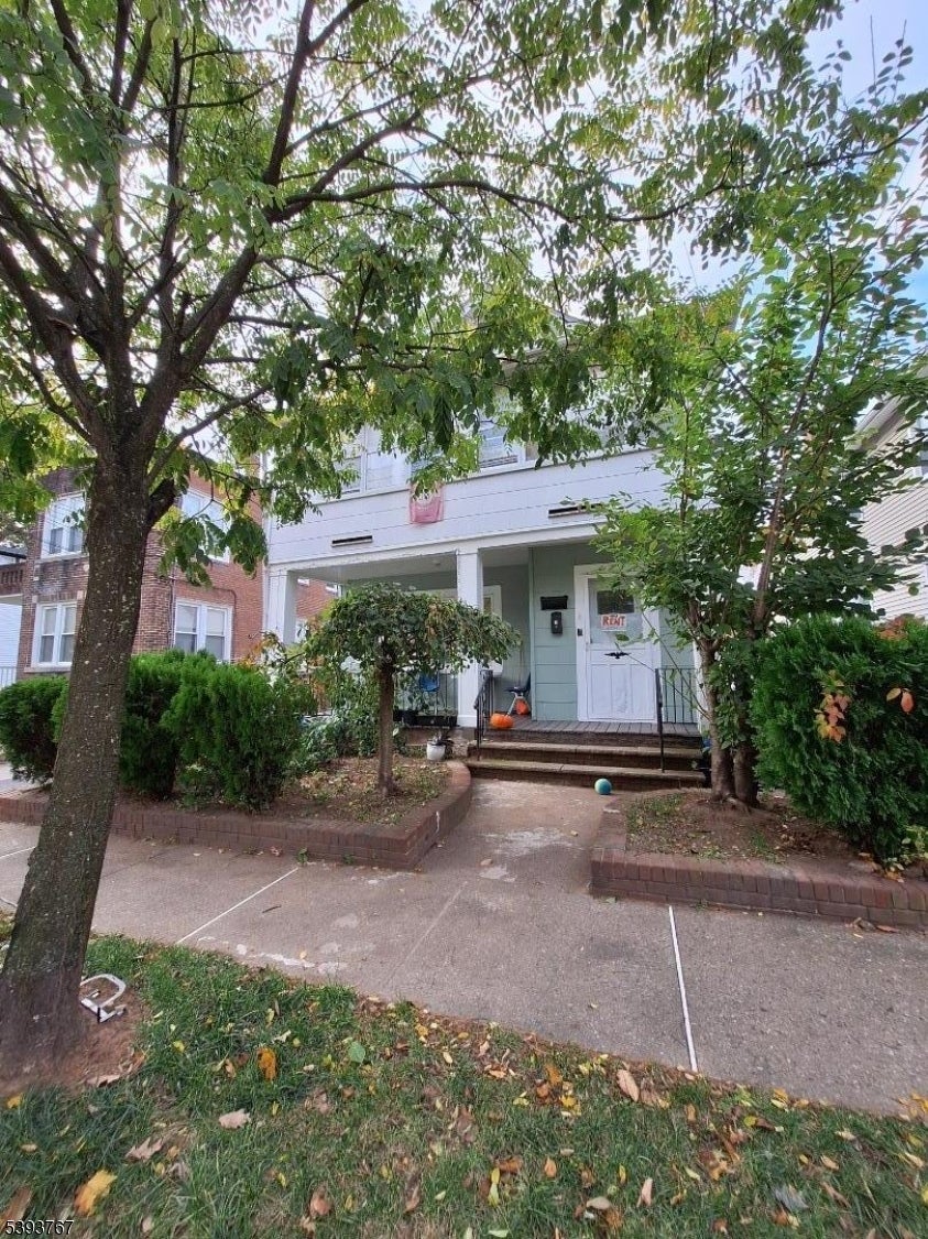 Photo of Listing #3995129