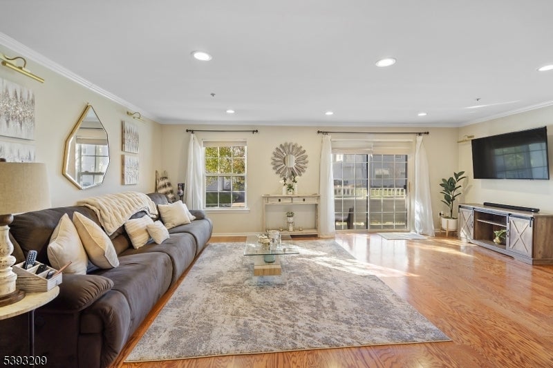 Photo of Listing #3995133