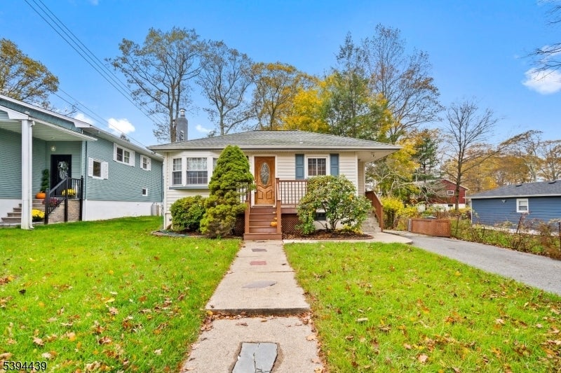 Photo of Listing #3995353