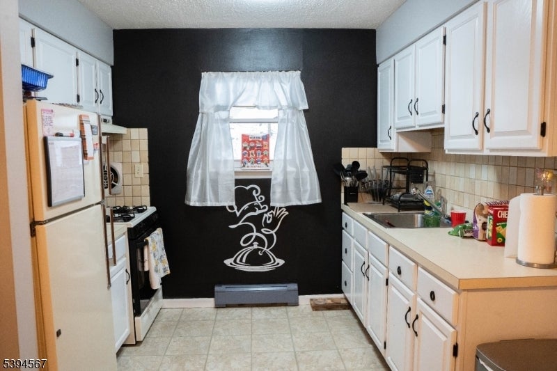 Photo of Listing #3995460