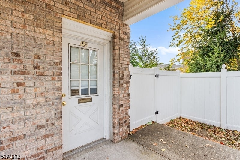 Photo of Listing #3995568