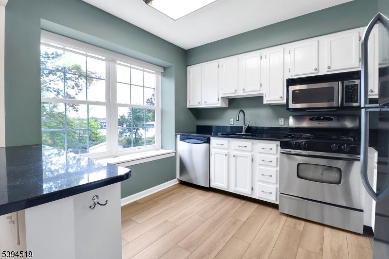 Photo of Listing #3995574