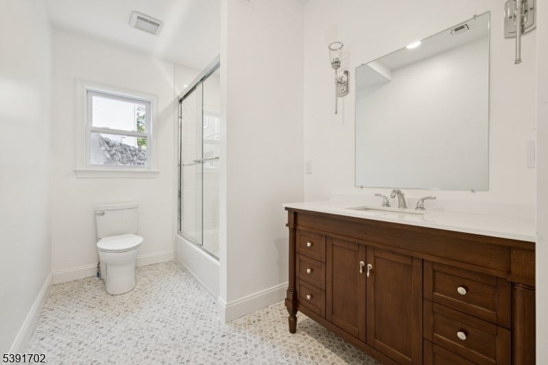 Photo of Listing #3995597