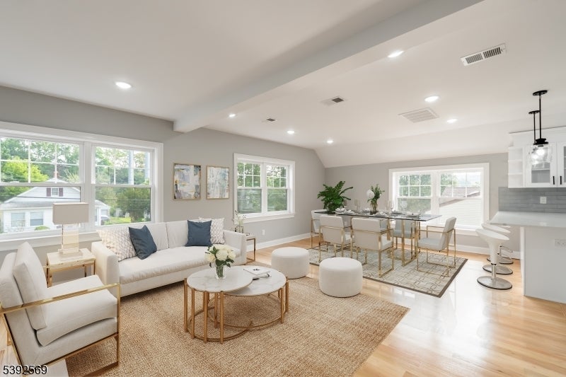 Photo of Listing #3995654