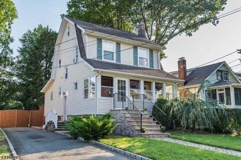 Photo of Listing #3995802