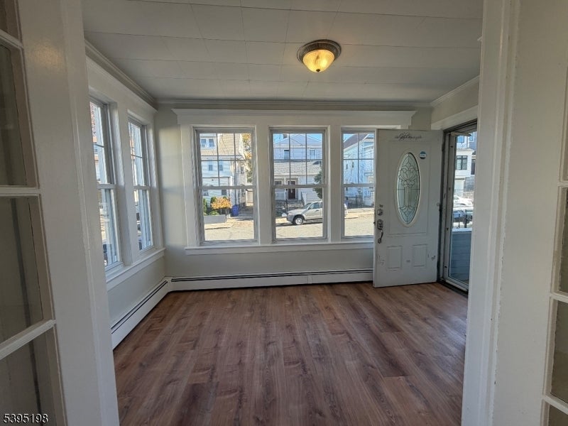 Photo of Listing #3995956