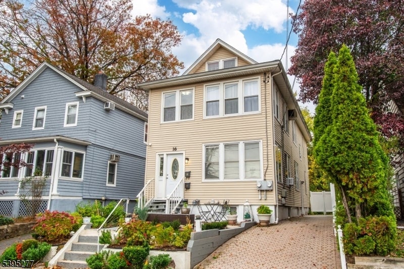 Photo of Listing #3996030