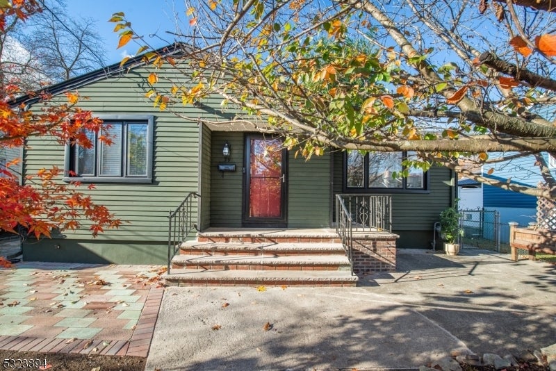 Photo of Listing #3996121