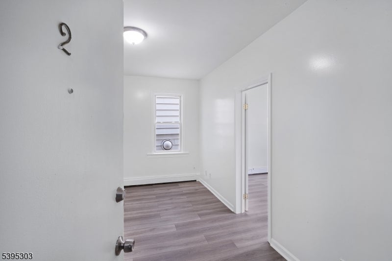 Photo of Listing #3996156