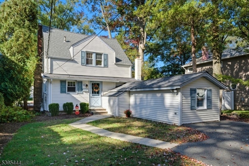 Photo of Listing #3996179