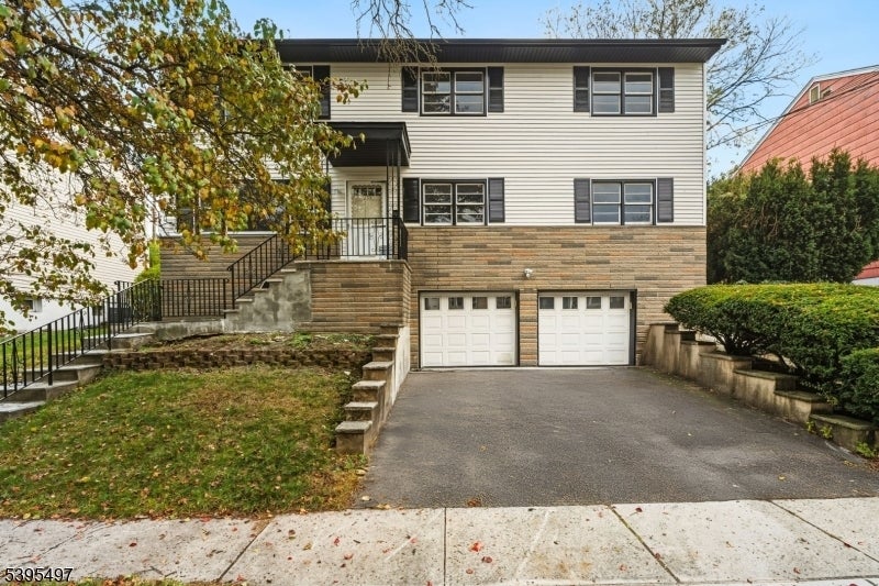 Photo of Listing #3996232