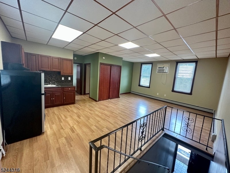 Photo of Listing #3996355