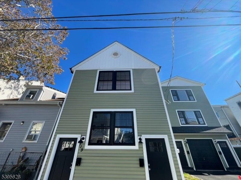 Photo of Listing #3996358