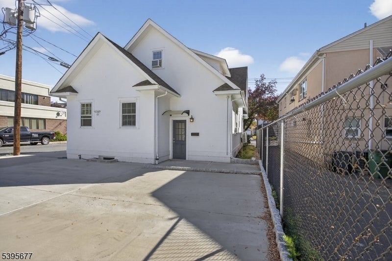 1793 E 2nd St, Scotch Plains Twp.