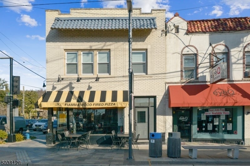 34 Main St, Millburn Twp.