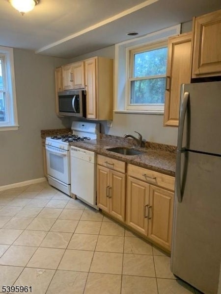 Photo of Listing #3996670