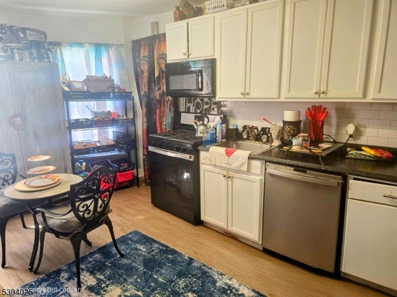 Photo of Listing #3996702