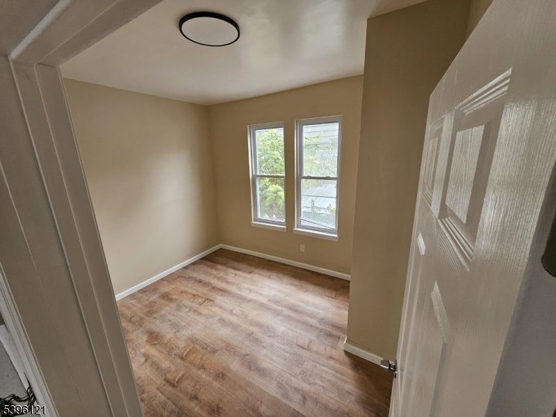 Photo of Listing #3996830