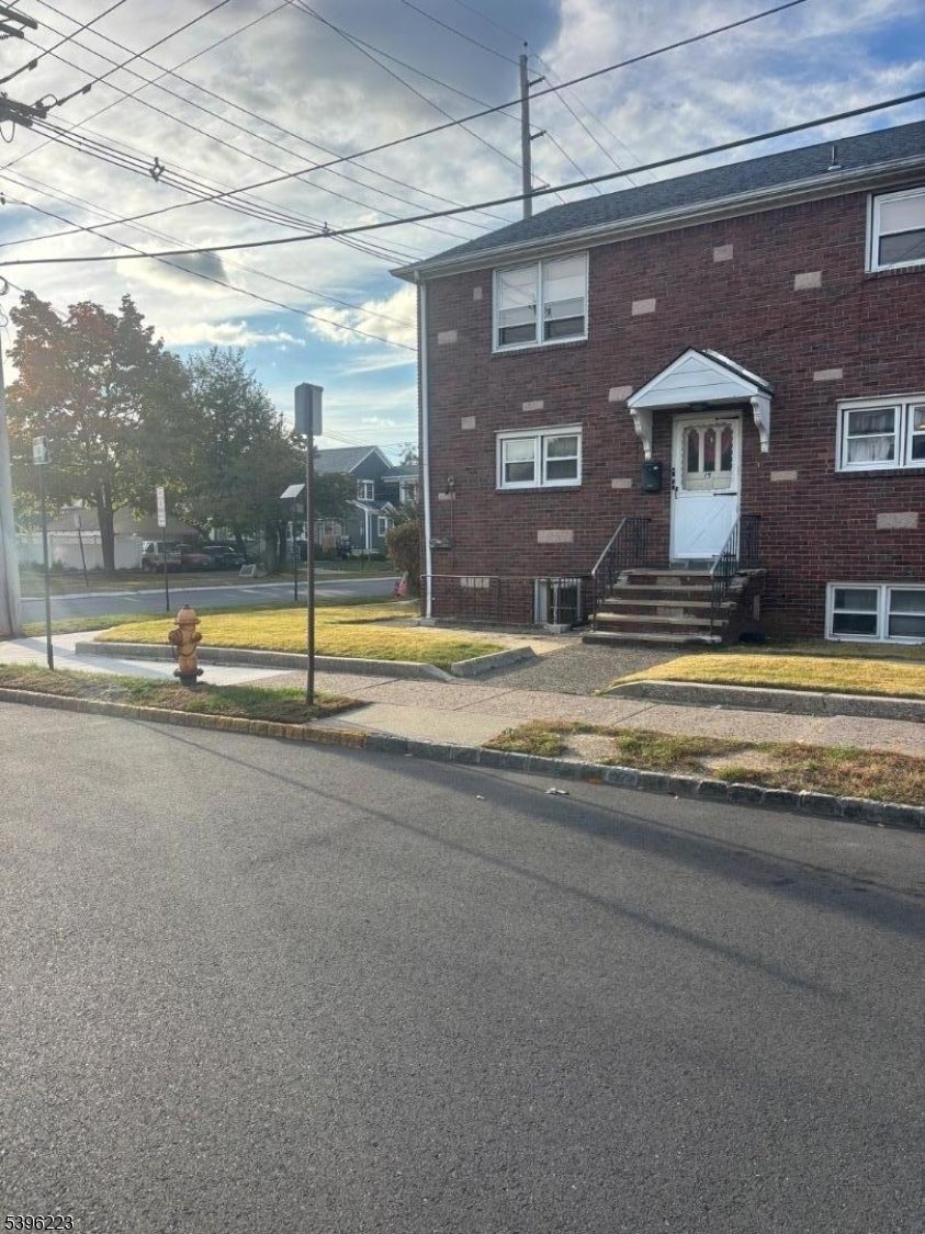 Photo of Listing #3996930