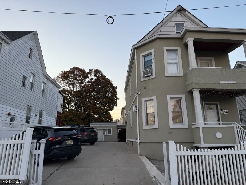 Photo of Listing #3996945