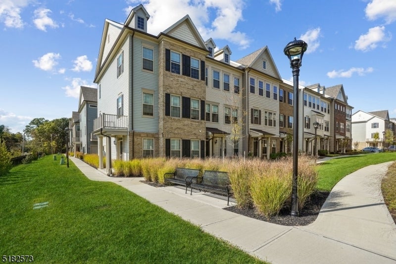 Photo of Listing #3997268