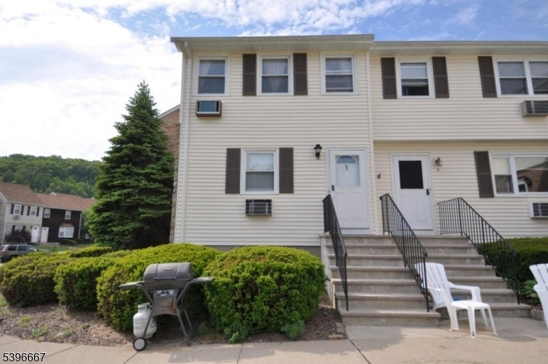 Photo of Listing #3997287