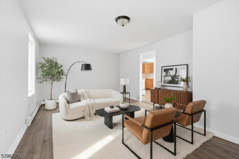 Photo of Listing #3997309