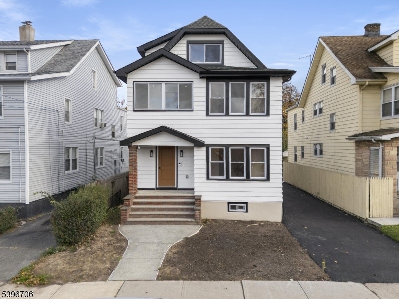 Photo of Listing #3997681