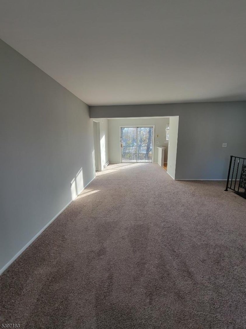 Photo of Listing #3997773