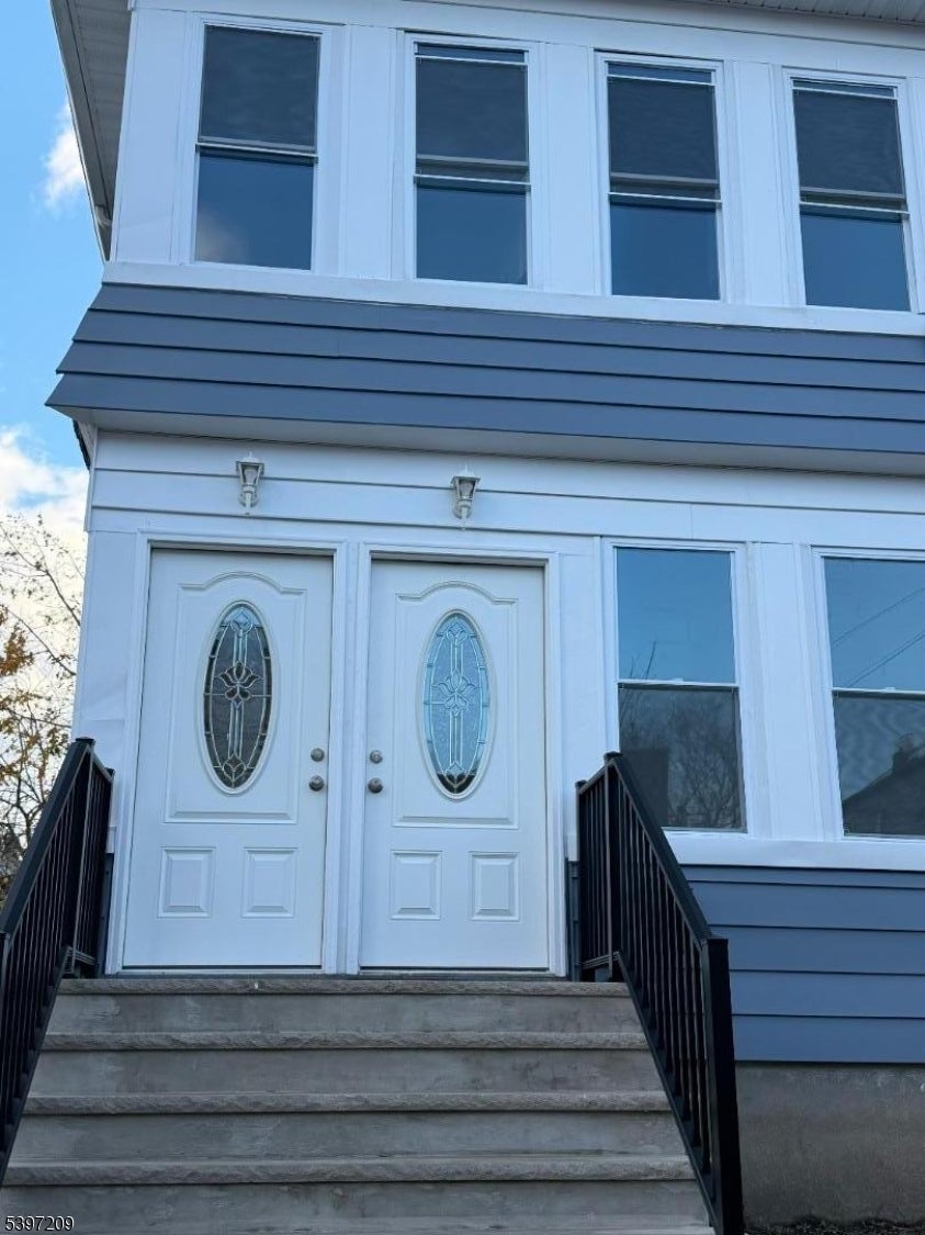 43 Hadley Avenue, Clifton City