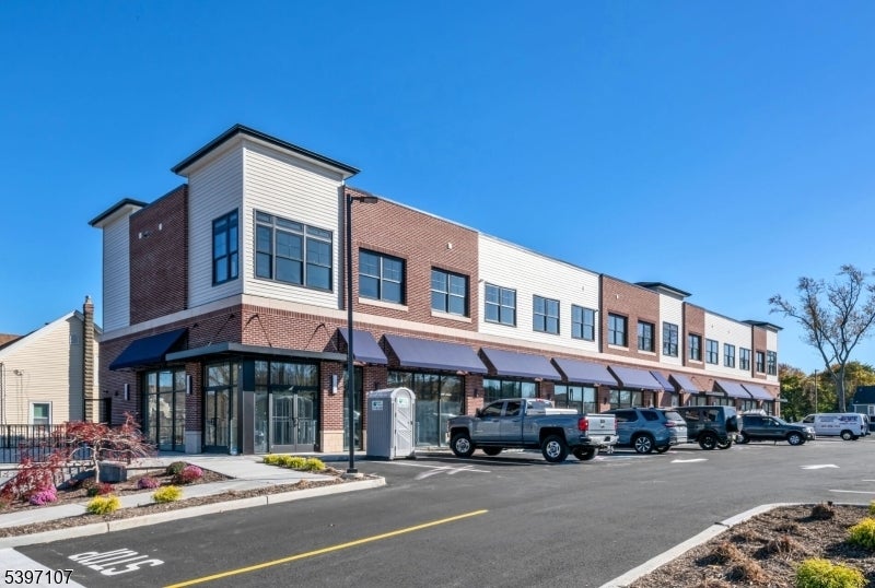 Photo of Listing #3998168