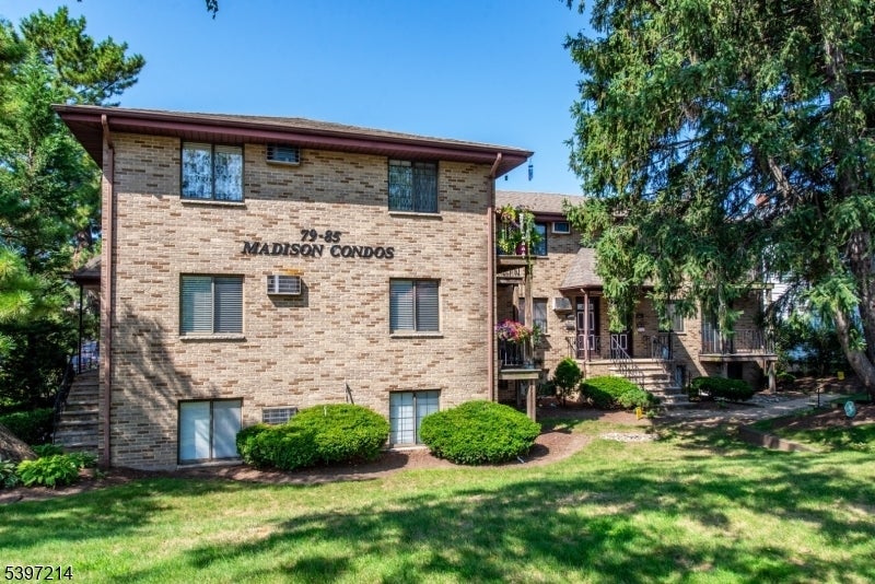 Photo of Listing #3998487