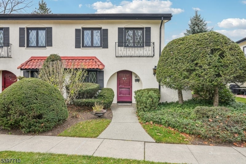 Photo of Listing #3998547