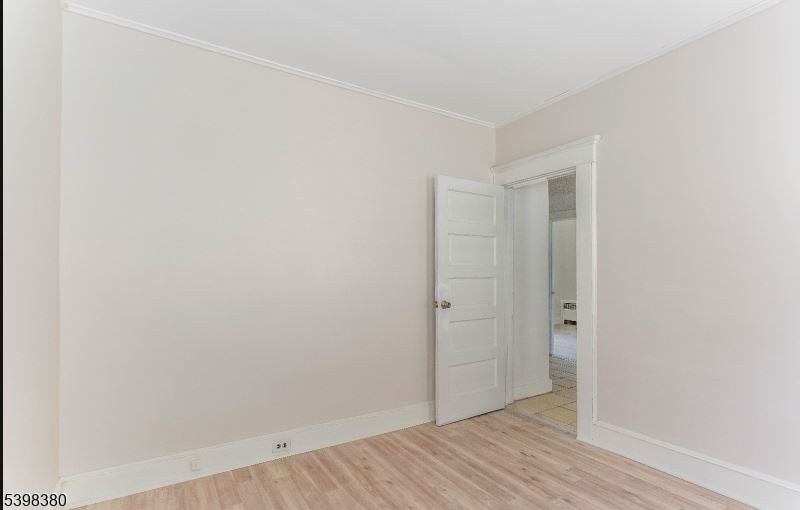 Photo of Listing #3998852