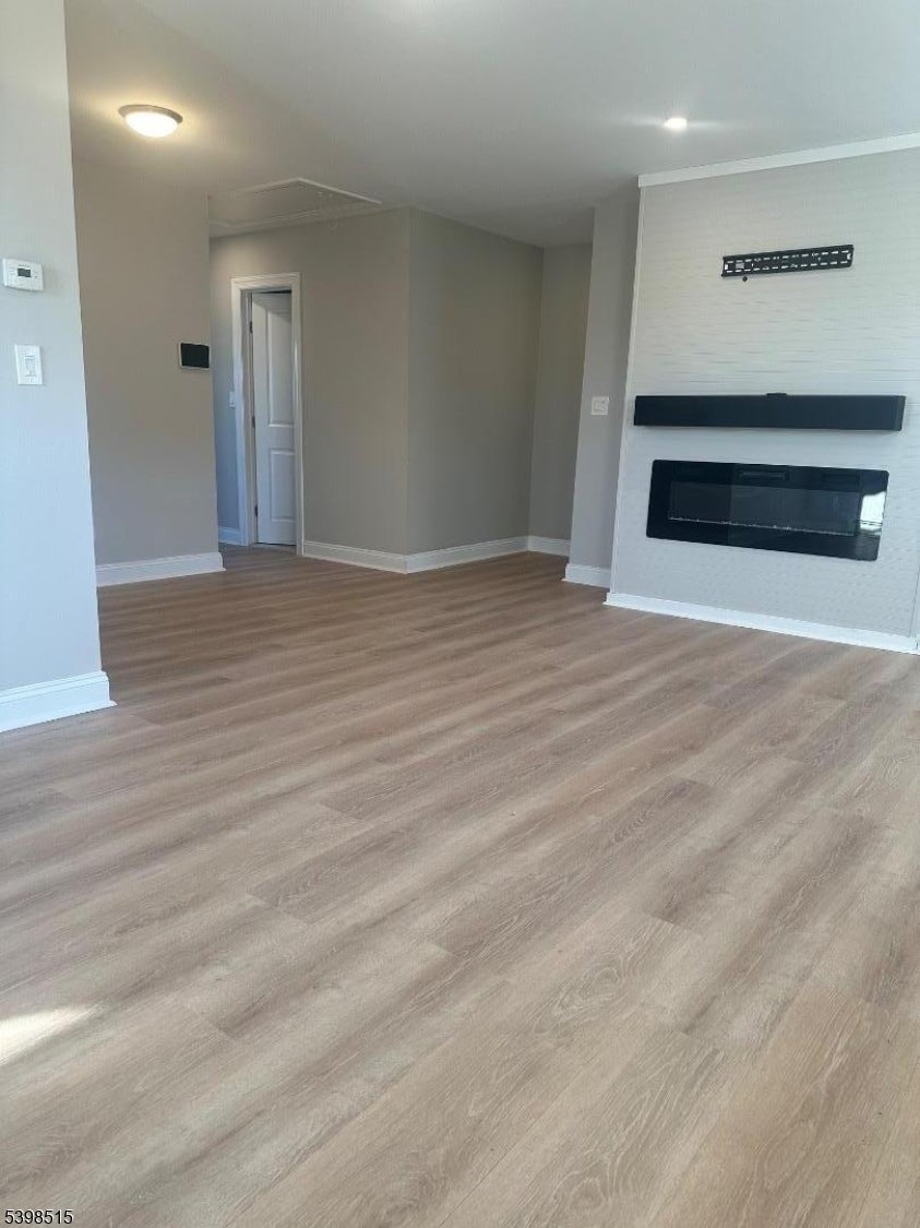 Photo of Listing #3998990