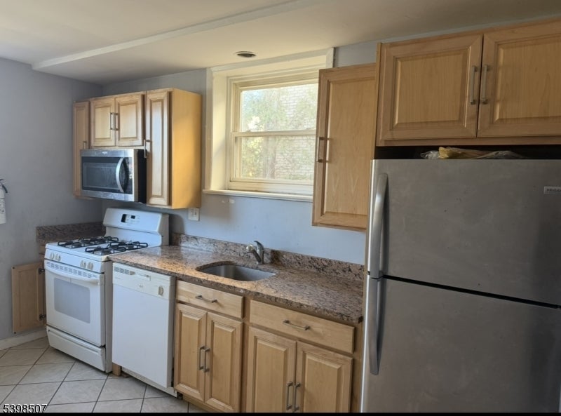 Photo of Listing #3999069