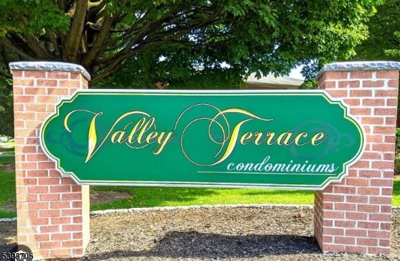 Photo of Listing #3999161