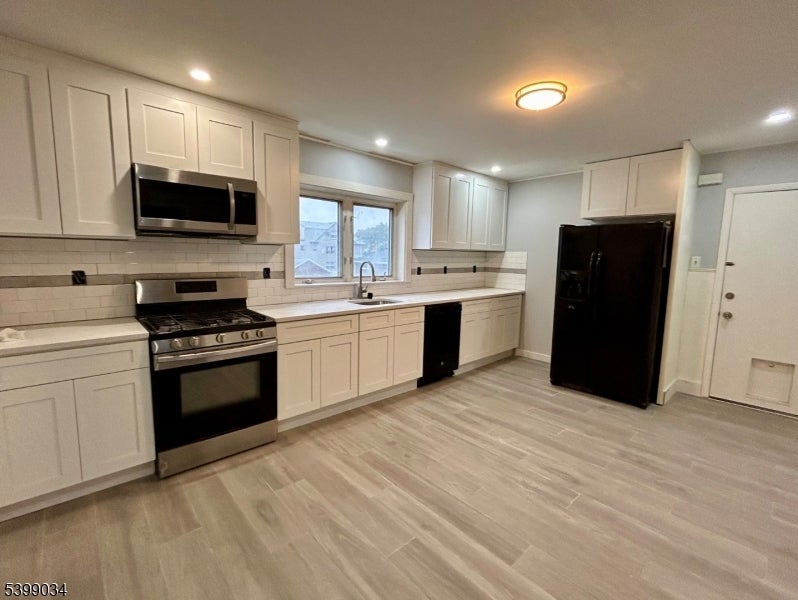 Photo of Listing #3999475