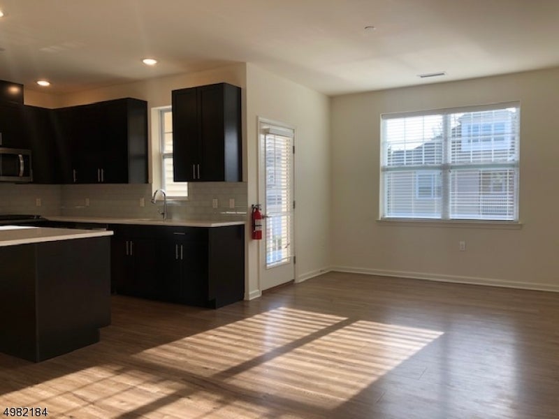 Photo of Listing #3999746