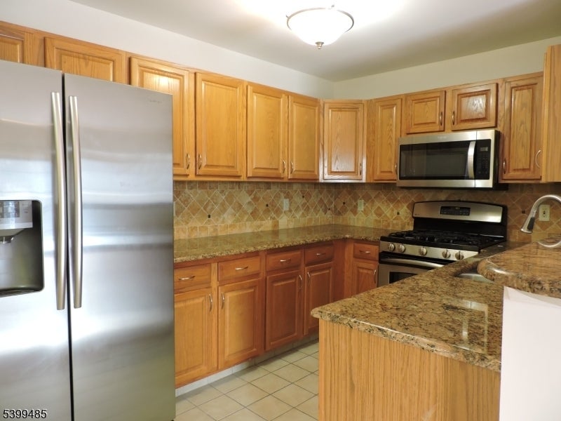 Photo of Listing #3999786