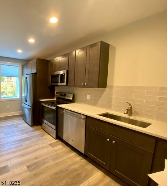 Photo of Listing #3999875