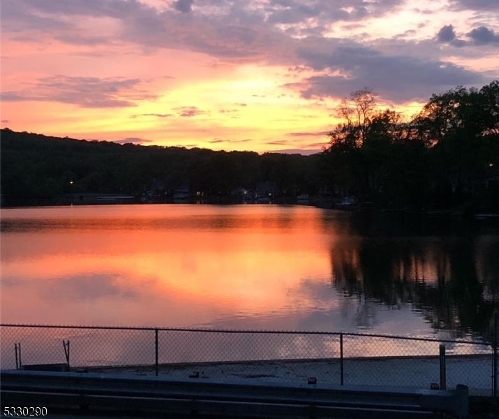 Photo of Listing #4000203