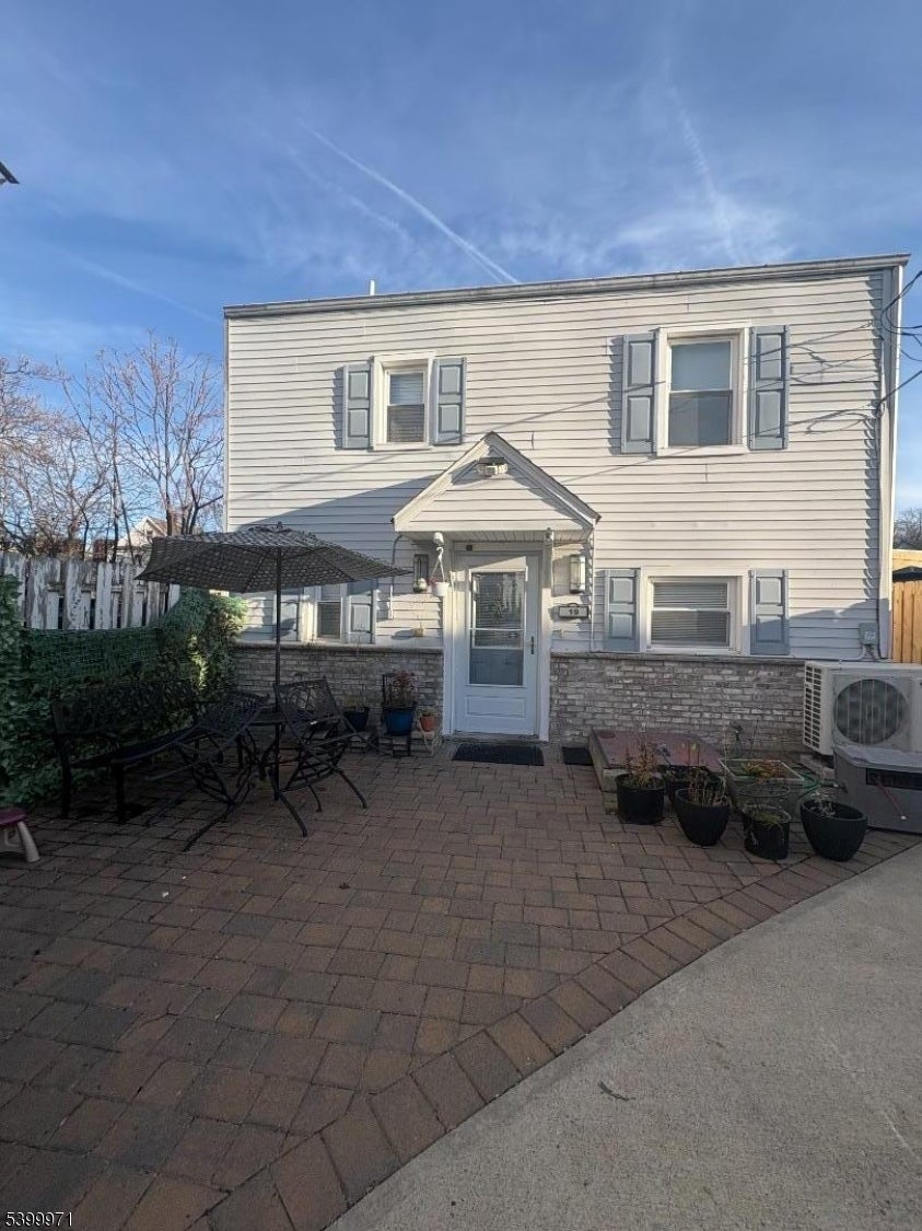 Photo of Listing #4000215