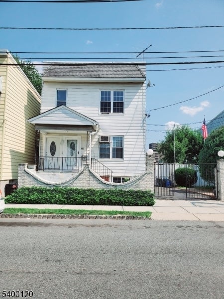 Photo of Listing #4000333