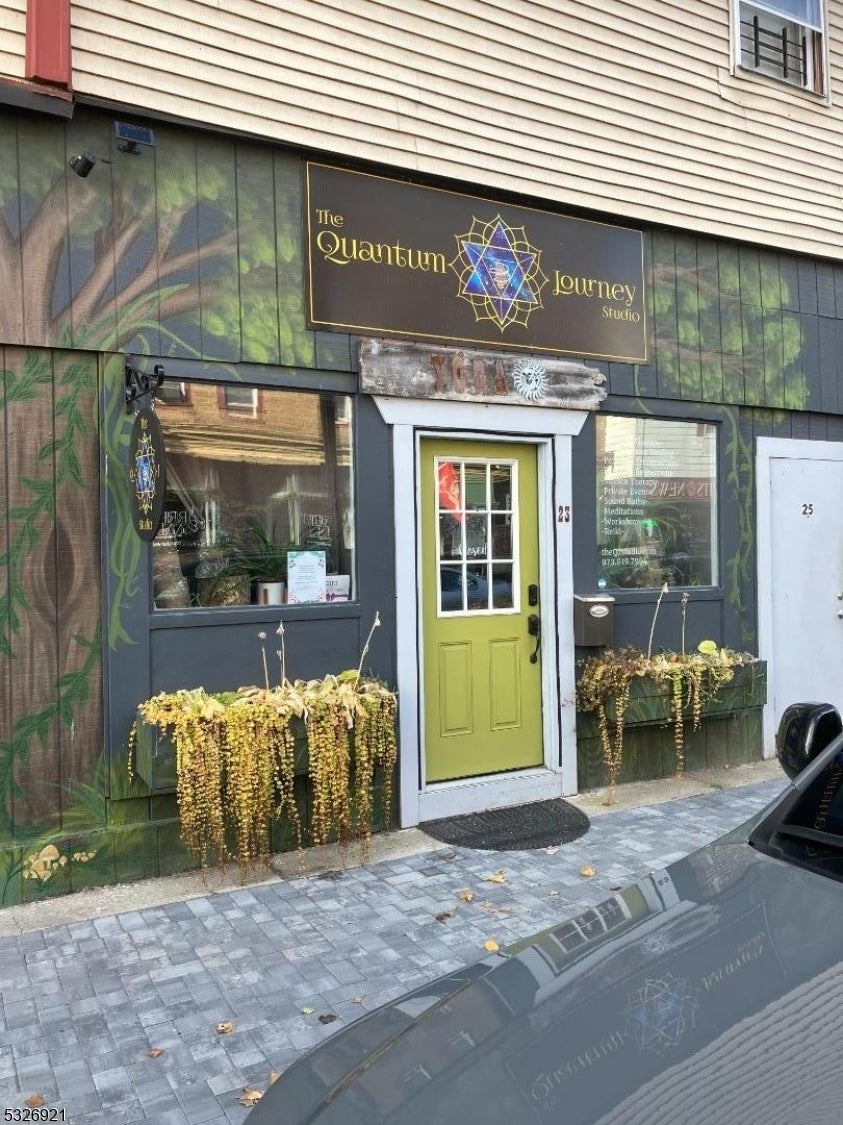 Photo of Listing #4000373