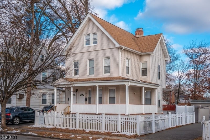 Photo of Listing #4000563